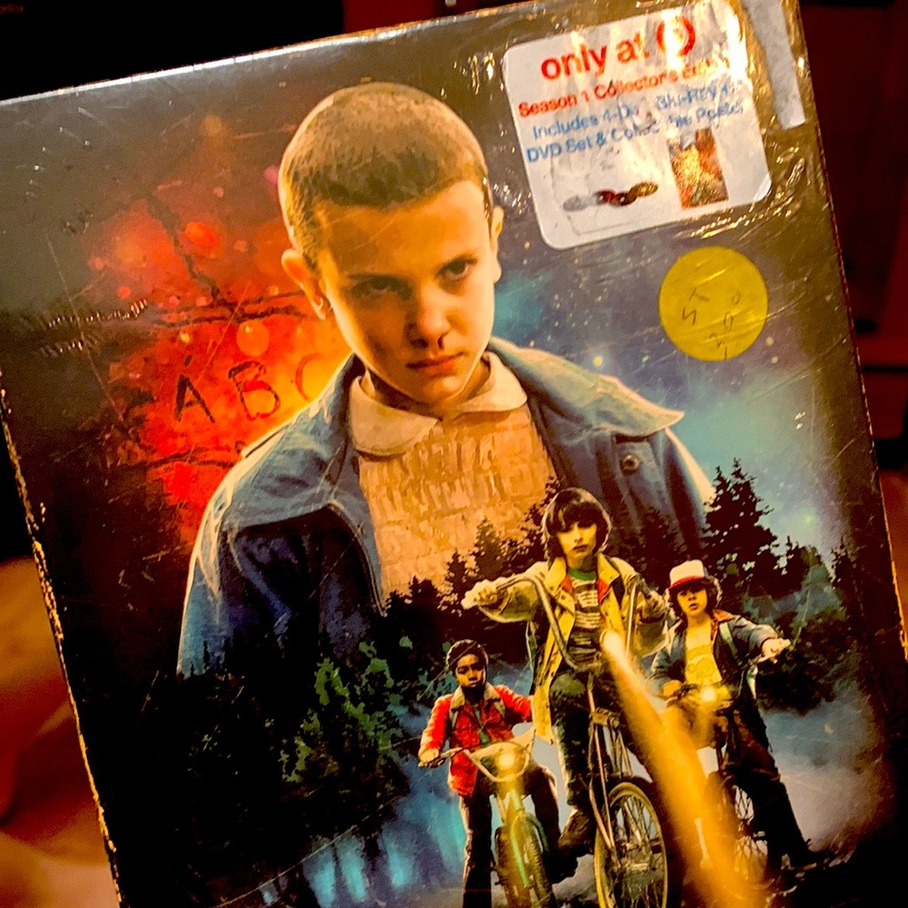 Stranger Things Season 1 Dvd Collector item!